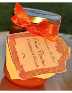 Confettura di bacche di rosa canina